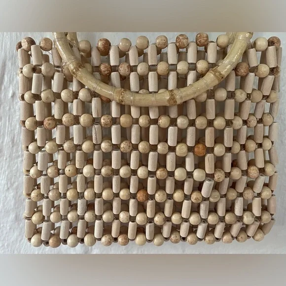 Handcrafted summer vintage tan wood beaded clutch bag with circle handles - Picture 2 of 4